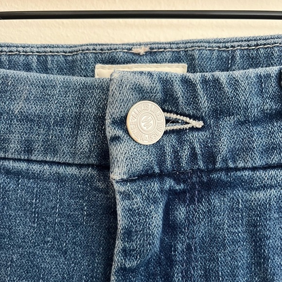 MOTHER Looker Ankle Fray Jeans - Picture 9 of 15